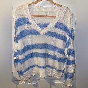 BKE women’s Medium striped sweater blue white pulled stitch V neck